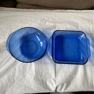 2 Pyrex Cobalt Blue Glass 2 Quart (2-L) Dishes, Bowl 024-S Sq. Dish 222-S